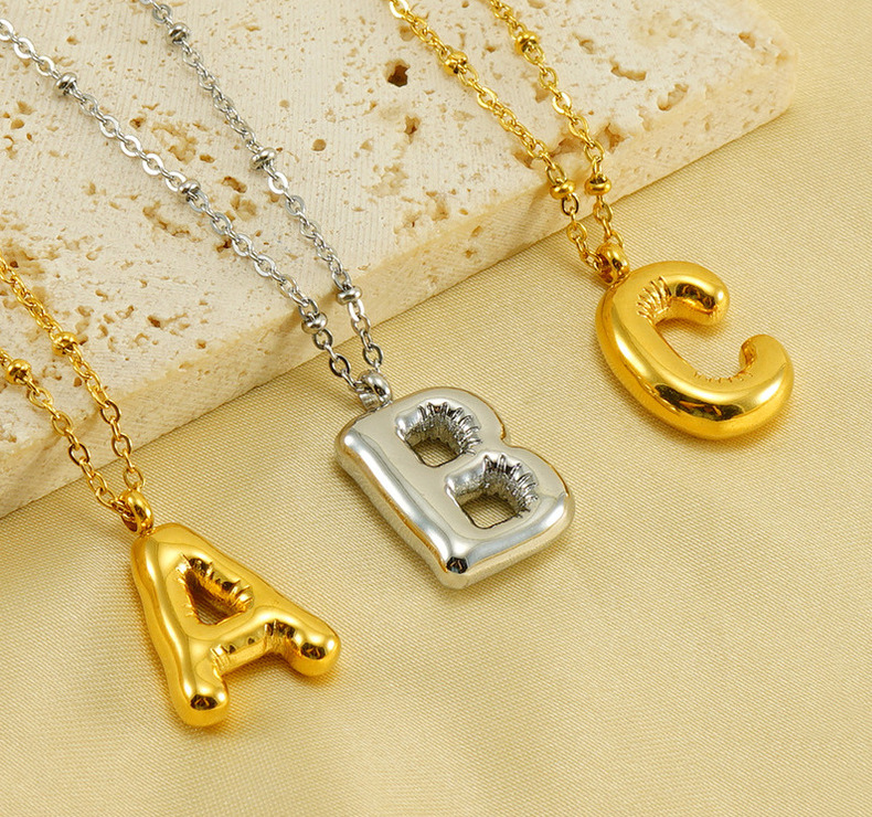 Collier avec pendentif lettre initiale bijou acier inoxydable_voghion.com