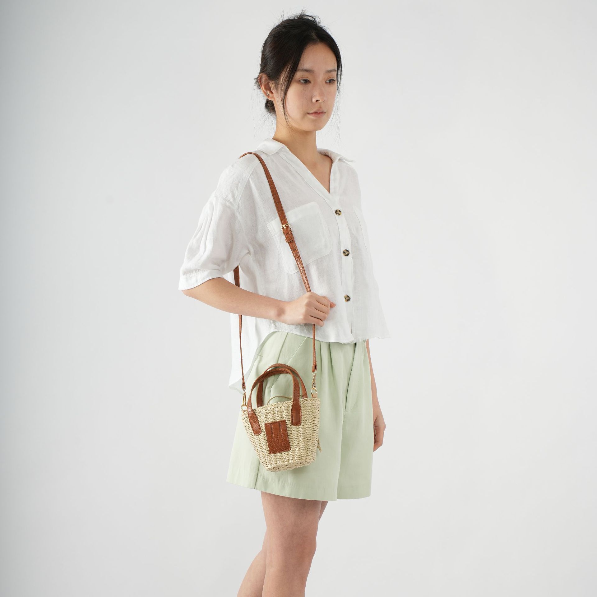 Hersteller liefern Internet-Promi-Kleintaschen 2023 Neue Stil Frühjahr und Sommer Damen Crossbody Stroh Taschen Western-Stil ins handgewebt_voghion.com