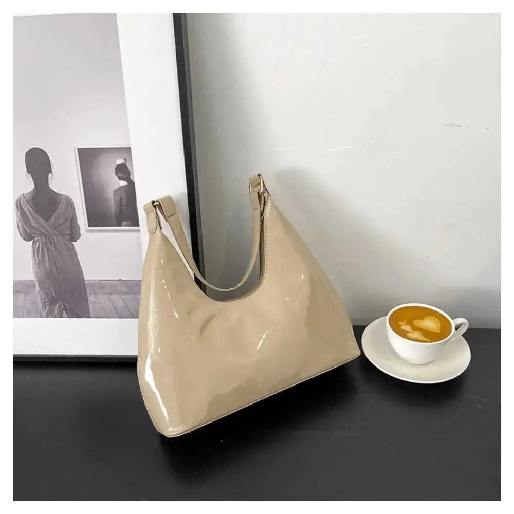 Glossy Shoulder Fashion PU Leather Solid Messenger Bag Purse WomenC241211_voghion.com
