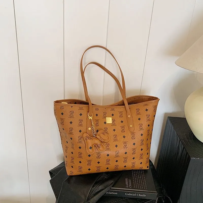 Freies Verschiffen 2025 Neue Designer Modische Gedruckt Pendeln Tote Einzelner Schulterbeutel Handheld Eimer Tasche_voghion.com