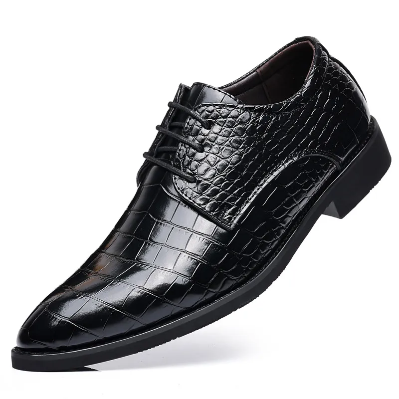 2023 nya män Casual Classic Designer Emed Läder Märke Bekväma Business Klänning Skor för män Loafers_voghion.com
