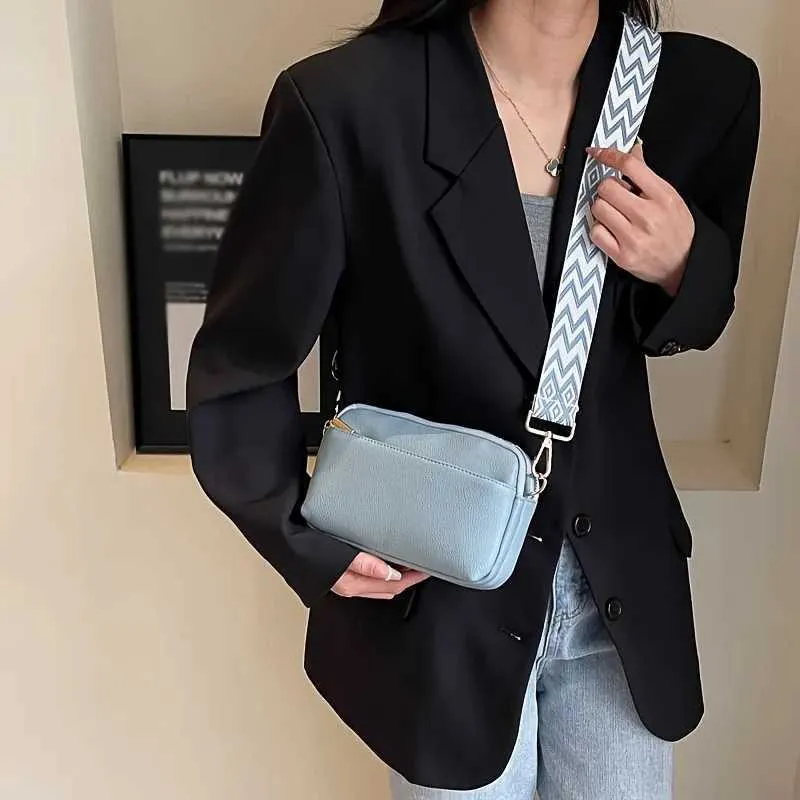 Elegant Crossbody Shoulder Bag For Women Versatile Pu Square Bag_voghion.com