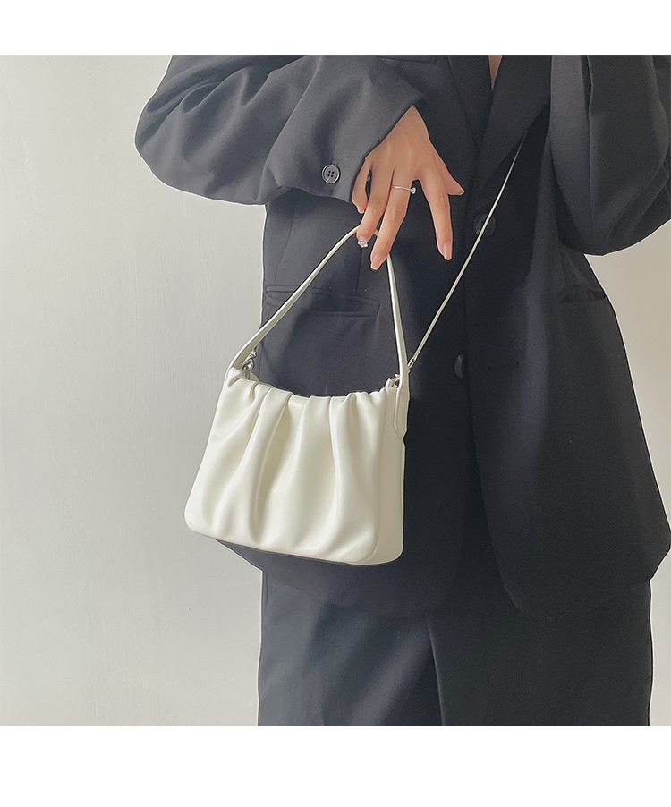 Neue handliche kleine Wolke im französischen Stil 2024 Sommernische plissiert einfache und modische Umhängekette mit einer Schulter_voghion.com