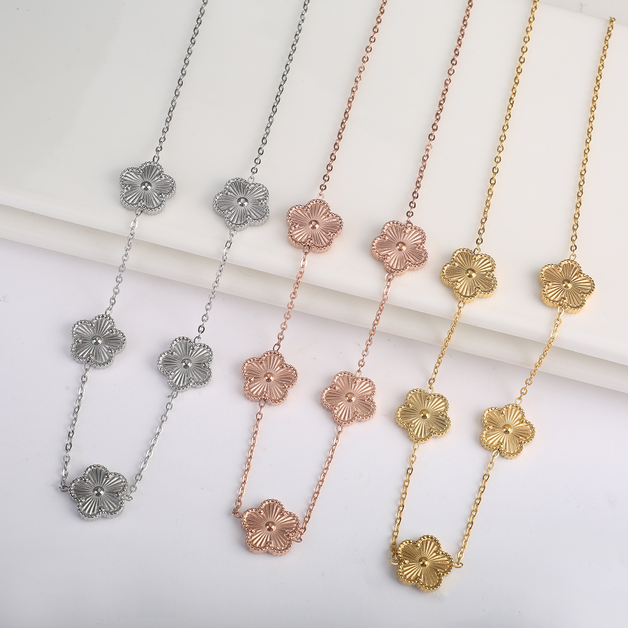 Ready Stock Adjustable New Design Simple Woman Stainless Steel Five Leaf wer Necklace Classic For Girl Clover Jewelry Daily Wear