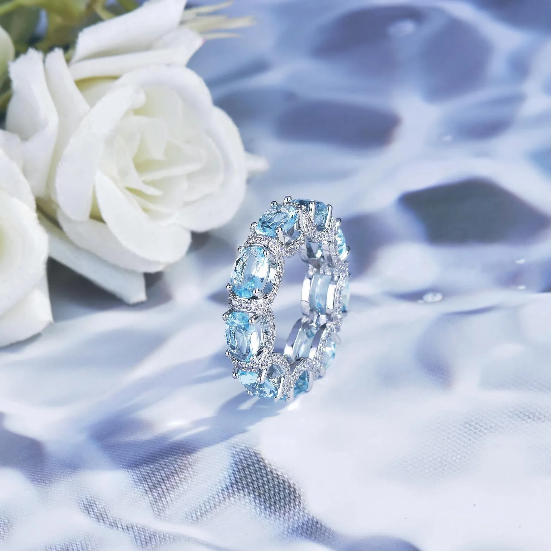 Bracciale charm con cristallo blu mare da donna gioiello regalo_voghion.com