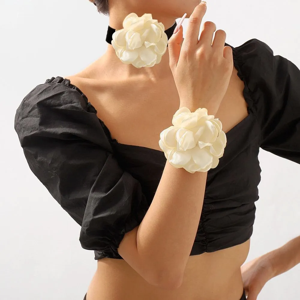Chaînes Décorations Délicates Exagérées Grandes Fleurs De Rose Collier De Charme Chaîne De Cou Fleurs Colliers De Clavicule_voghion.com
