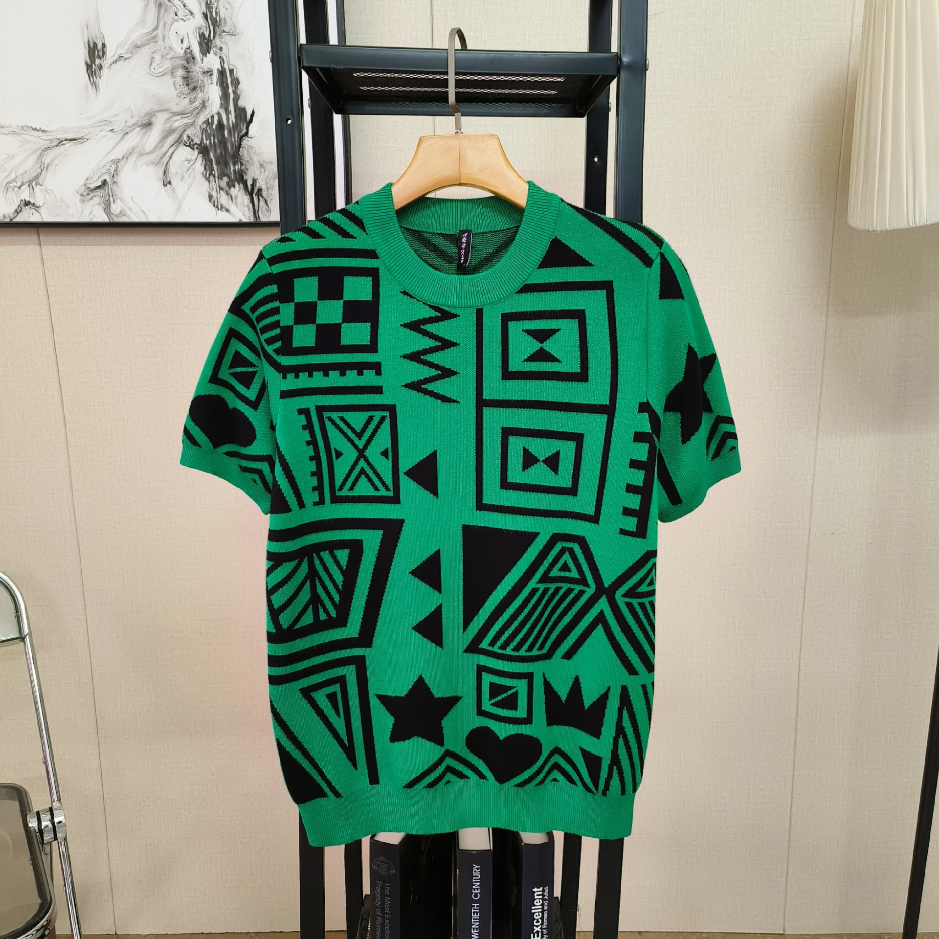 Herrenbekleidung Dicker, warmer Pullover mit Rundhalsausschnitt im neuen Stil für Herbst und Winter, kurzärmeliger, locker bedruckter geometrischer Pullover_voghion.com