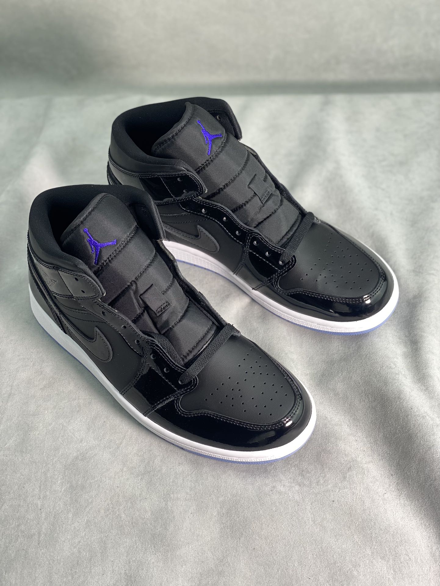 Fine Texture, Strong Wear Resistance, Fashionable And Trendy Shoes, Suitable For Both Men And Women