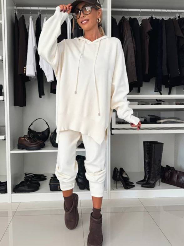 Completo due pezzi donna felpa con cappuccio e pantaloni tuta_voghion.com