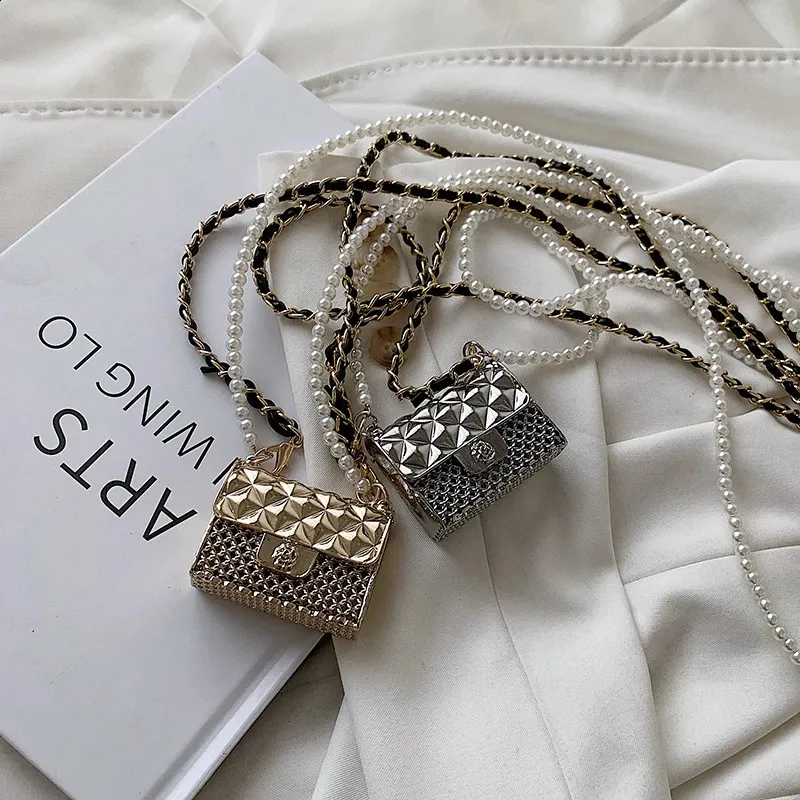 Super Mini Metal Crossbody Bags For Women Fashion Trendy Beading Female Chain Shoulder Handbags 240725_voghion.com