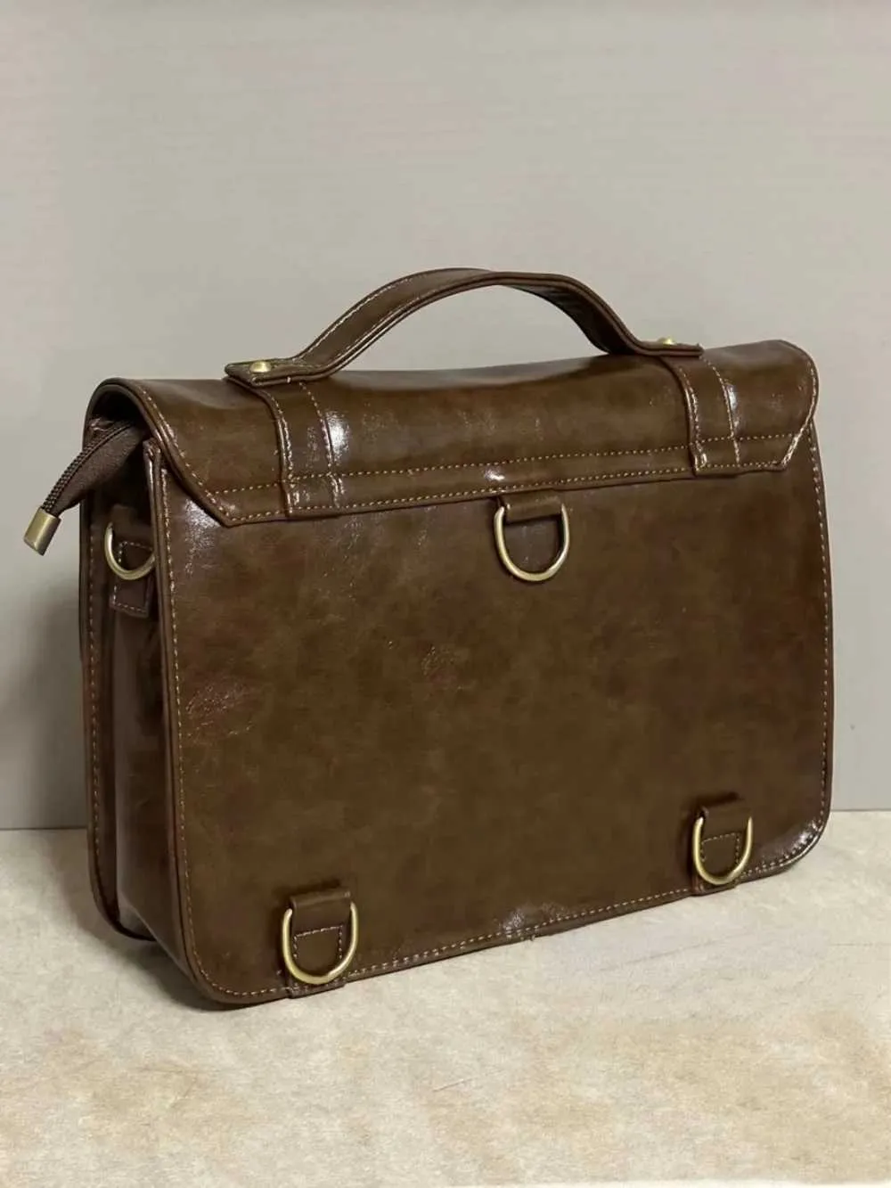 Borse vintage squisite in stile inglese da postino, casual, da ufficio, da pendolare, da abbinare, con fibbia, moda uniforme_voghion.com