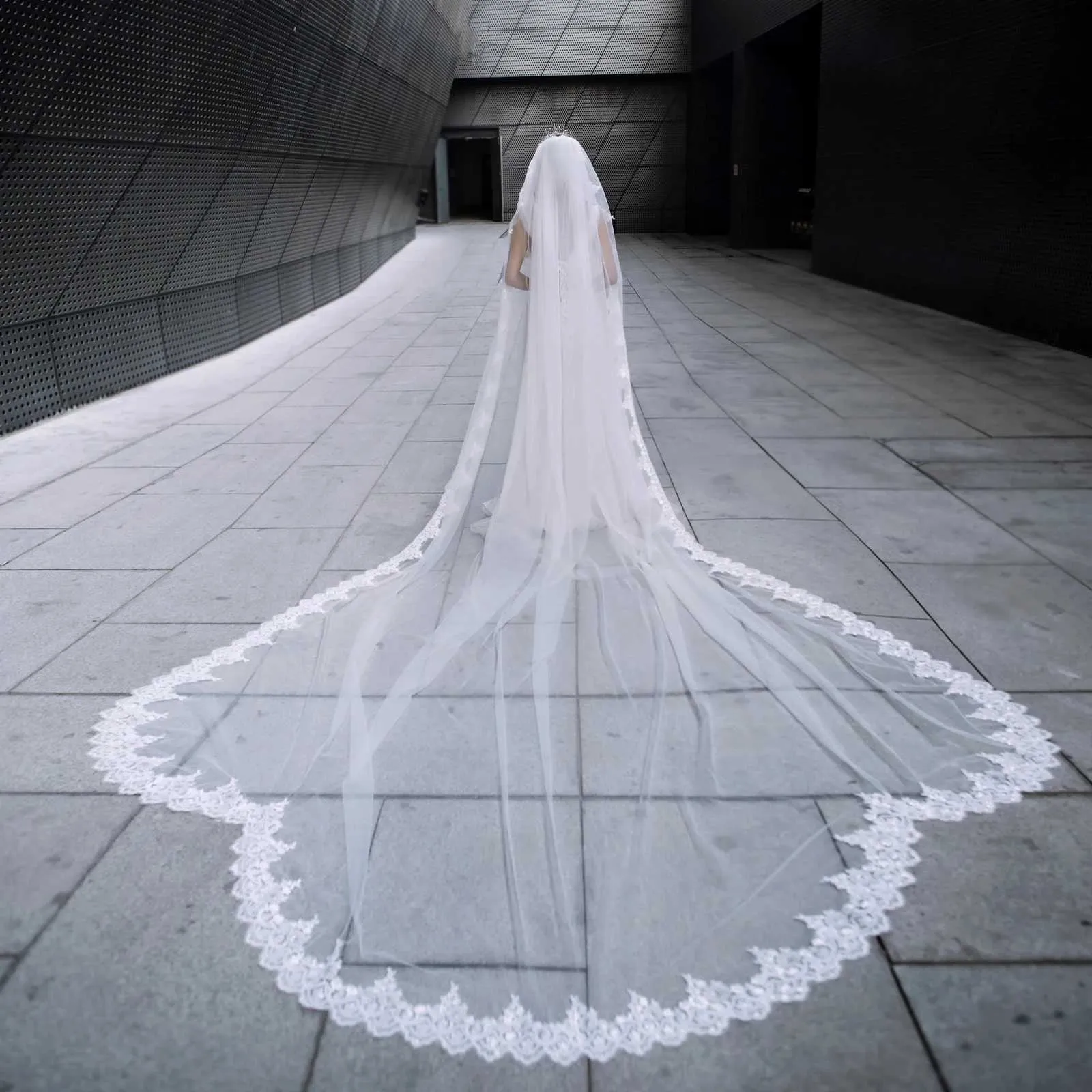 Gioielli per capelli V152 Velo largo Velo da sposa lungo cattedrale 1 strato 3M Applicazioni in pizzo Bordo smerlato Mantiglia Tulle Matrimonio_voghion.com