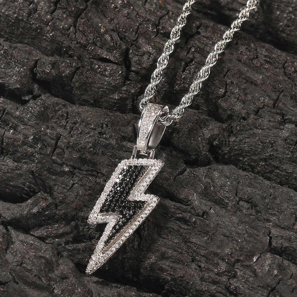 Collana con pendente fulmine moissanite oro argento sterling_voghion.com