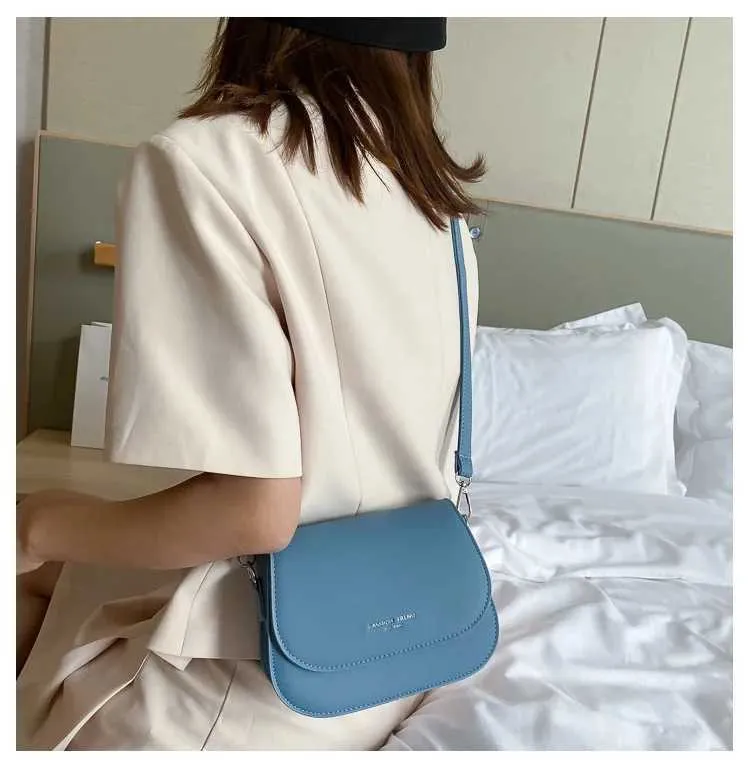 Sac à bandoulière tendance en cuir PU pour femme, sacoche à rabat de couleur unie, simple, à la mode, pochette C241021_voghion.com