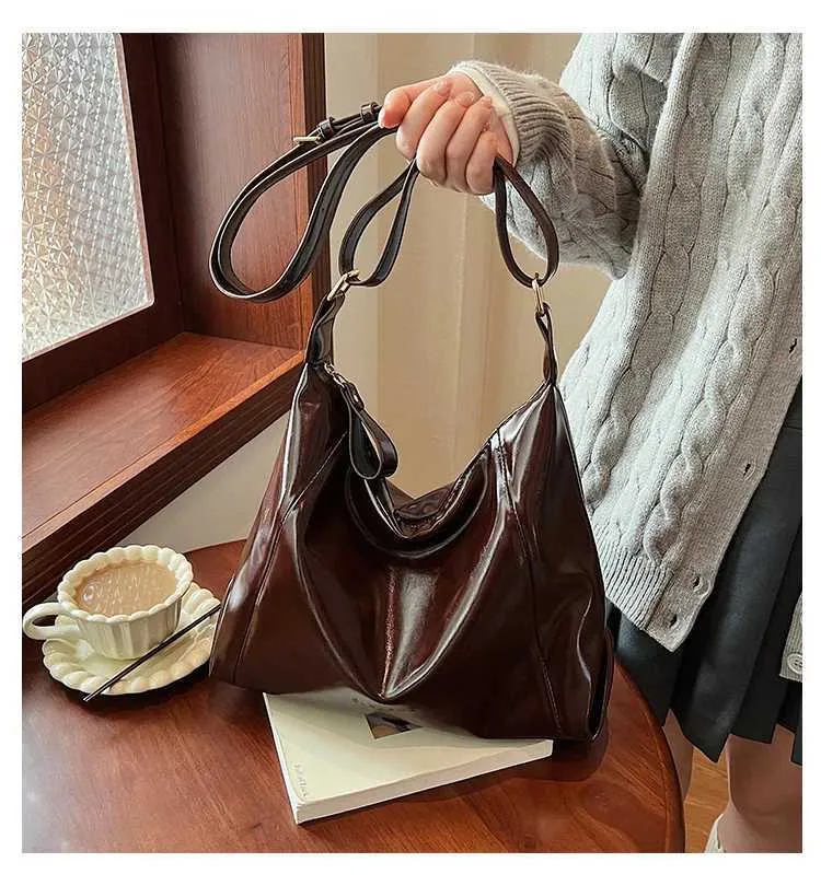 Damen Pu s Solid Glossy Leder Messenger Schultertasche Weibliche Große Kapazität Casual Pendler Umhängetasche_voghion.com