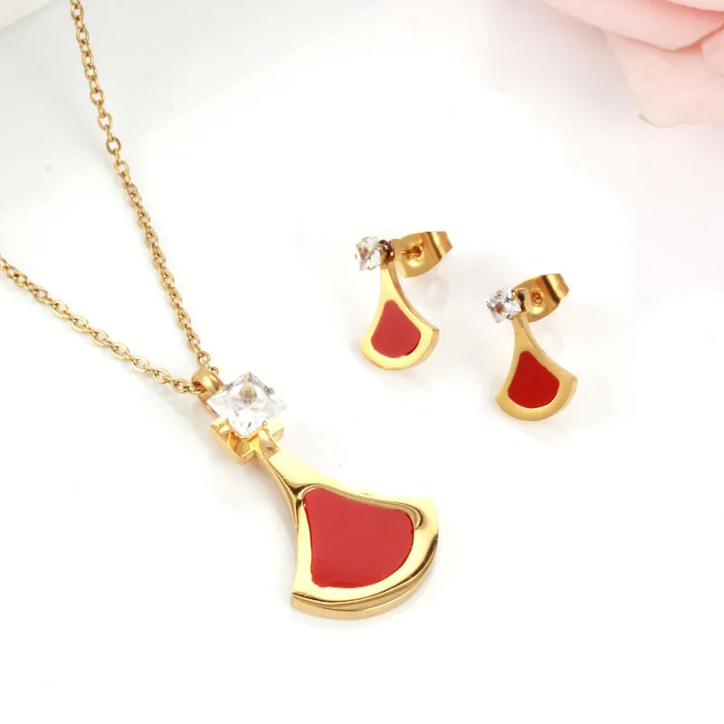 Collane con ciondolo Collana e orecchini geometrici Set gioielli in acciaio inossidabile per donne Triangolo di cristallo Moda rossa_voghion.com