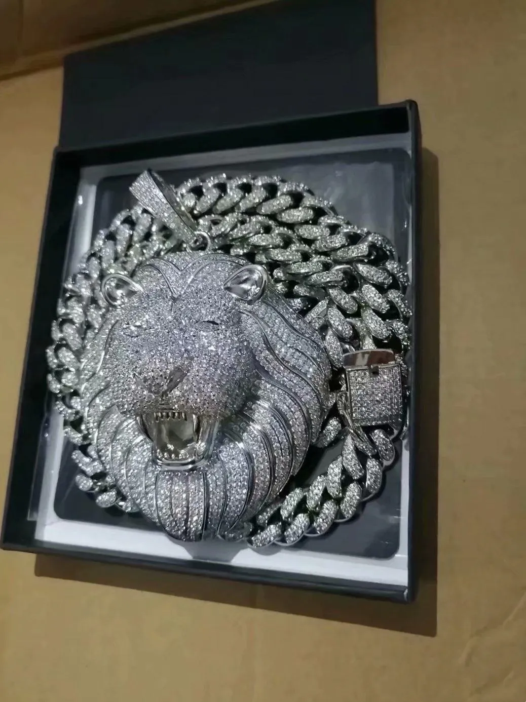 Herrenschmuck Hip Hop Iced Out Anhänger Designer Halskette BG Dia Cuban K Kette große Anhänger Löwe Tier Rapper Zubehör_voghion.com