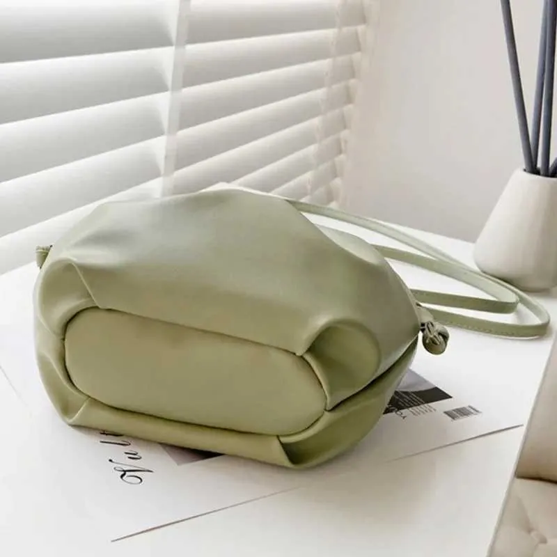 Módní dámská ramenní taška, nový příjezd, crossbody, jednobarevná, skládaný design, dámská mini zipová taška přes rameno, Cloud Bag_voghion.com