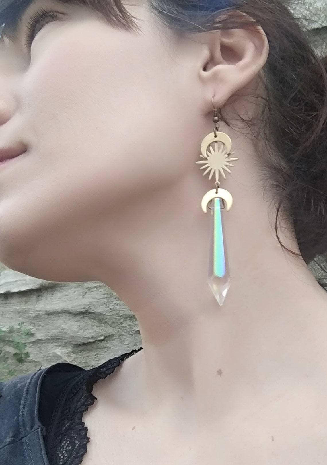 Boucles d'oreilles en vente chaude Boucles d'oreilles pendantes en cristal à la mode Boucles d'oreilles pendantes soleil et lune Cadeaux de bijoux exquis_voghion.com