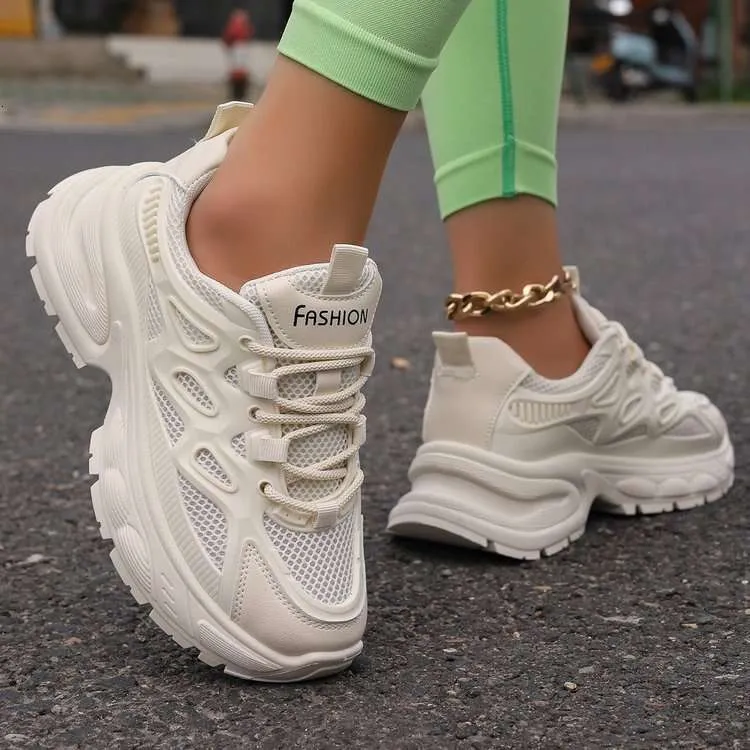 2025 Piattaforma Piatta Donna Rosso Casual Scarpe da Ginnastica Signore Chunky Sneakers Donna Scarpe I21_voghion.com