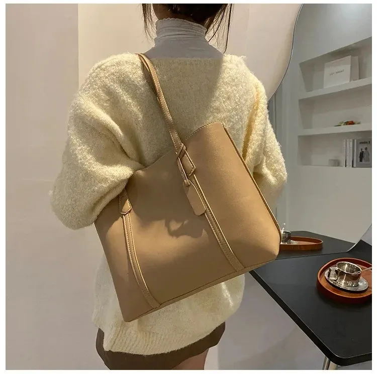 1PC black minimalist large capacity soft leather tote casual versatile shoulder bag 240822_voghion.com