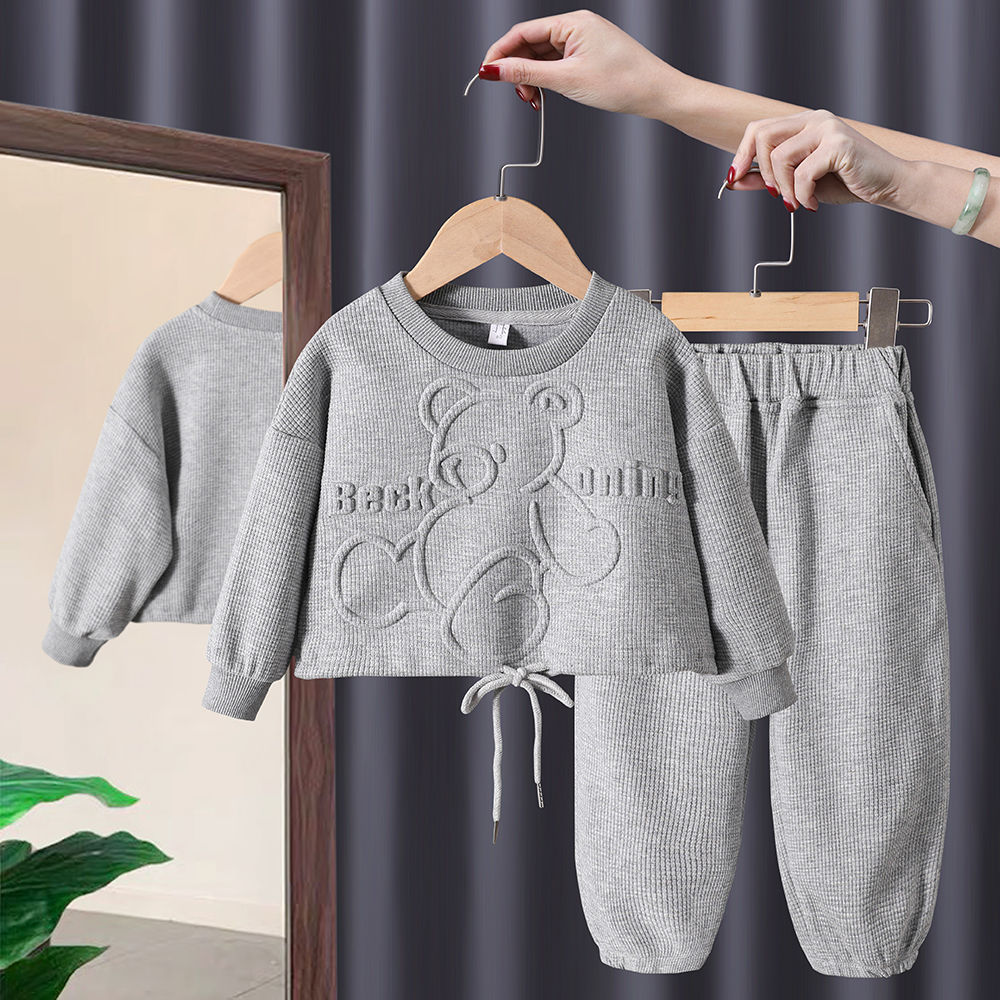 Vestiti per neonati Pantaloni svasati a maniche lunghe per bambini Vestito da giraffa in cartone animato Pantaloni a righe con pagliaccetto a triangolo con lettera giraffa per bambini