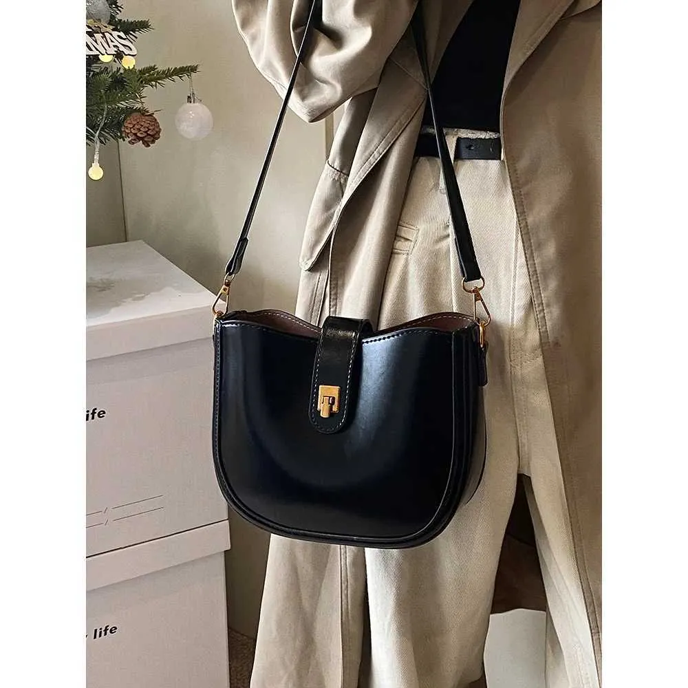 Borsa a secchiello Bury da donna, solida, alla moda, in pelle PU, con tracolla, versatile, per il tempo libero, con catena, semicerchio_voghion.com