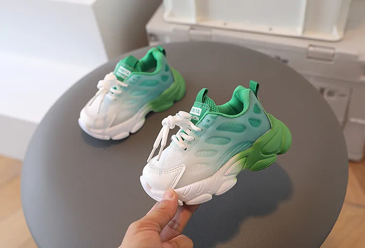 Dekliške unisex mešane barve zračne superge s platformo 2024 otroške priložnostne mrežaste lahke športne superge Cutefeet_voghion.com