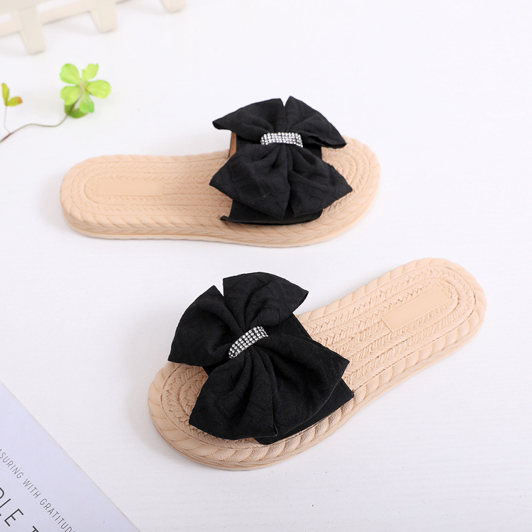 Nuevo Suela de cáñamo tejida de imitación de hierba para uso exterior, arrastre de una línea, zapatos planos de mujer a la moda de playa con diamantes_voghion.com