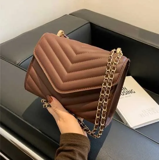 Retro Style Women's Small Crossbody Bag And Shoulder Bag Set_voghion.com