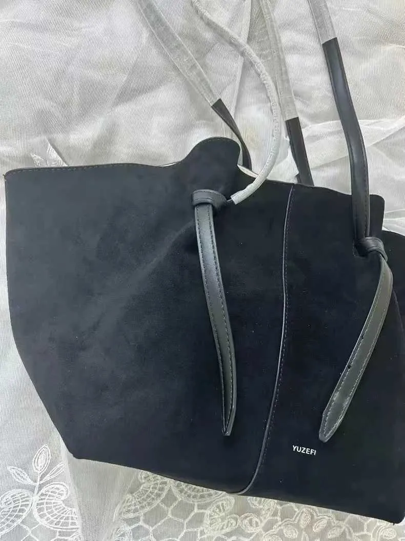YUZEFI Womens New Popular Shoulder Bag Large Capacity HandheldC241210_voghion.com