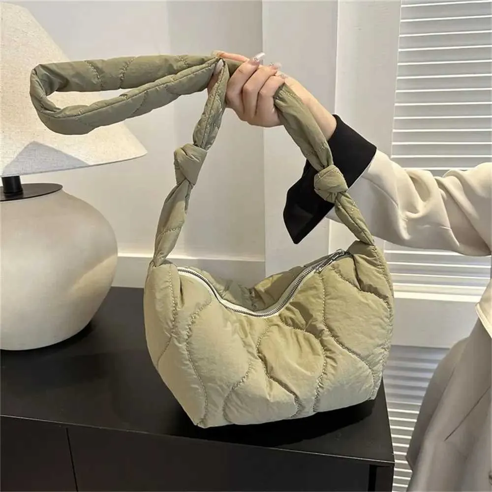 Quilted Shoulder Bag For Women Large Capacity Puffy Messenger Bag_voghion.com