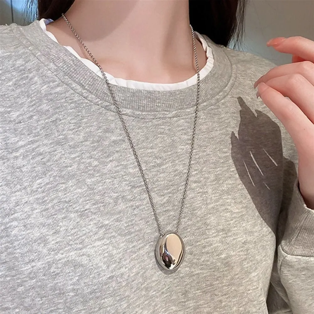Ovaler Anhänger Mit Gebürsteter Metallkette Für Damen_voghion.com