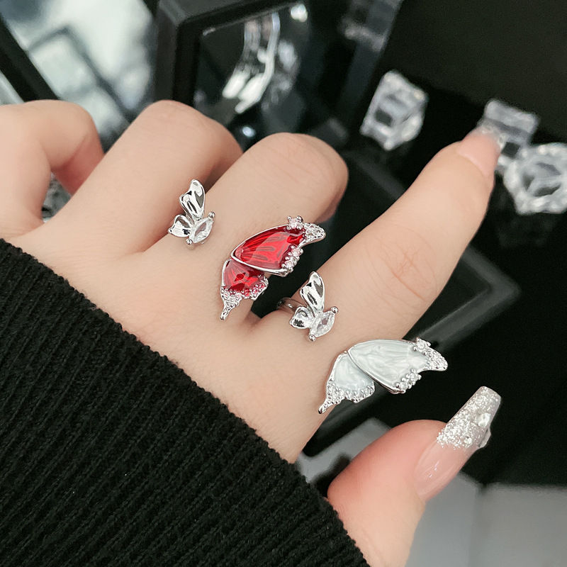 French new sweet and cool butterfly drop glaze opening for women's Instagram Cool style light luxury high-end_voghion.com