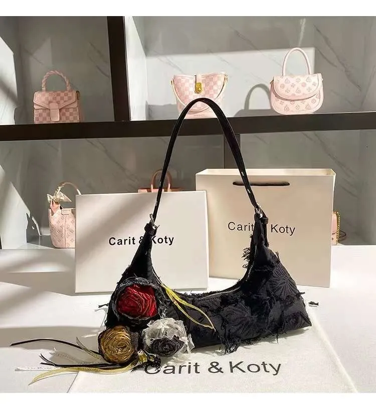 Neue Mode Lässig Denim Quaste Platz Feste Ral Appliques Schulter frauen Handtasche Dame Geldbörse Weiblichen Kühlen Tasche_voghion.com