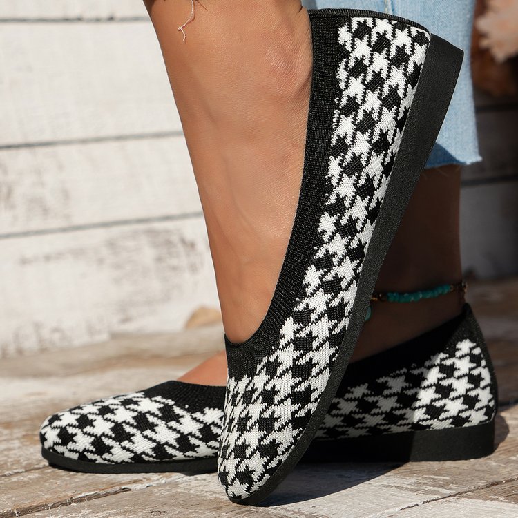 Wholesale knitted soft-soled toe shoes flying woven shoes women's flat spring new breathable shallow-mouth  shoes_voghion.com