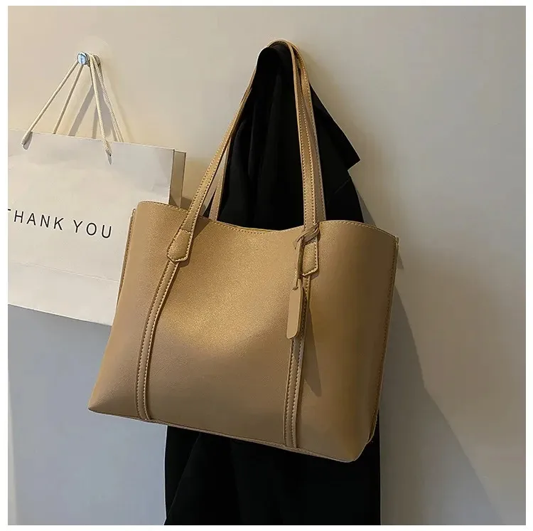1PC black minimalist large capacity soft leather tote casual versatile shoulder bag 240822_voghion.com