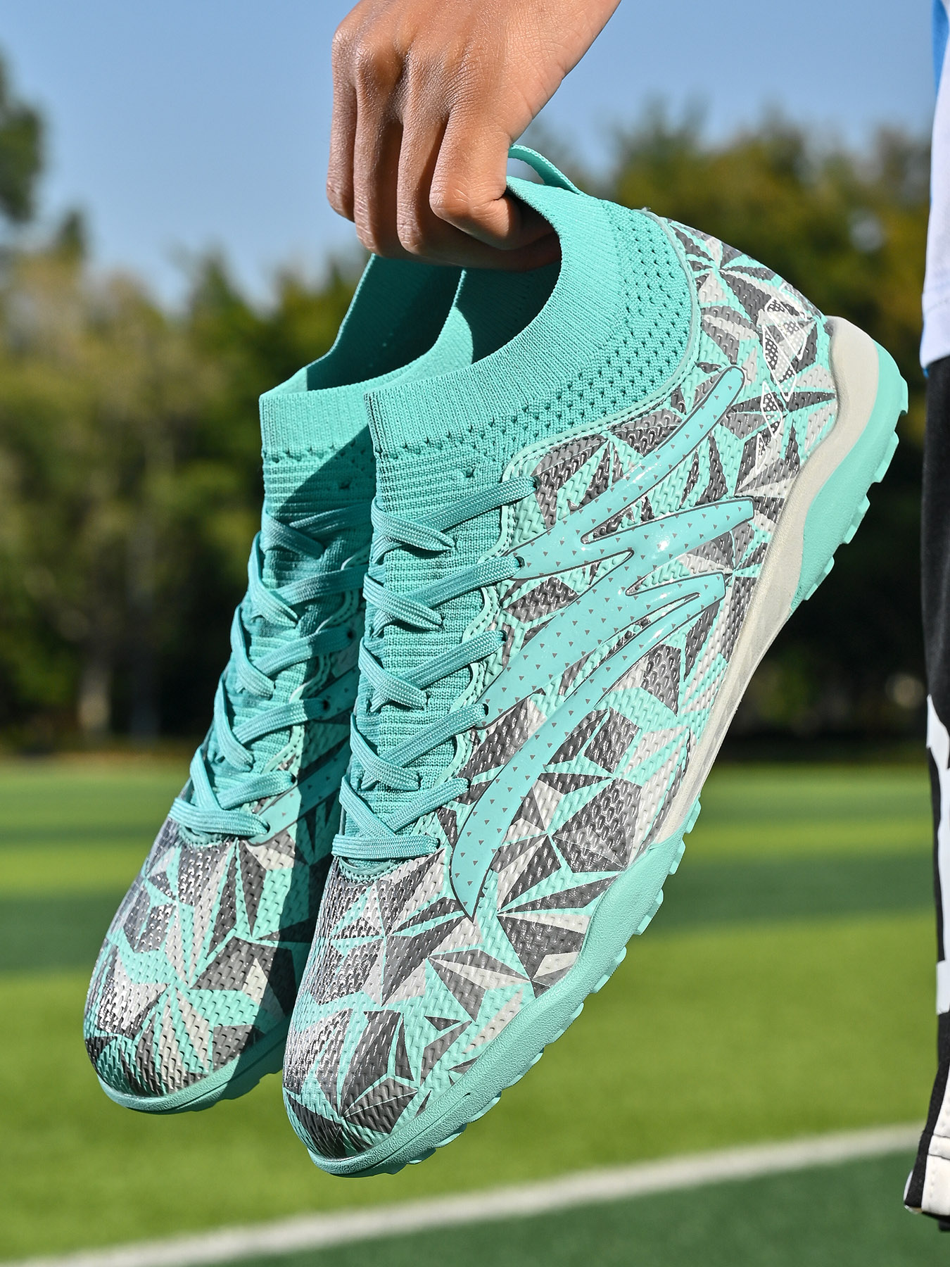 Nieuwe professionele voetbalschoenen lange spikes enkel voetbalschoenen FG antislip ultralichte heren ademende buitensport_voghion.com