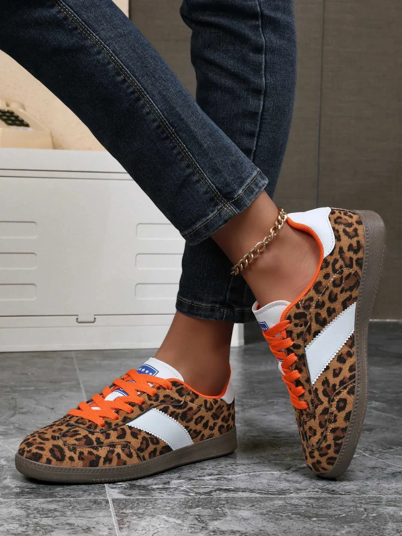 Scarpe da ginnastica classiche retrò da donna con stampa leopardata, da passeggio, alla moda, con lacci, antiscivolo, casual, da corsa_voghion.com