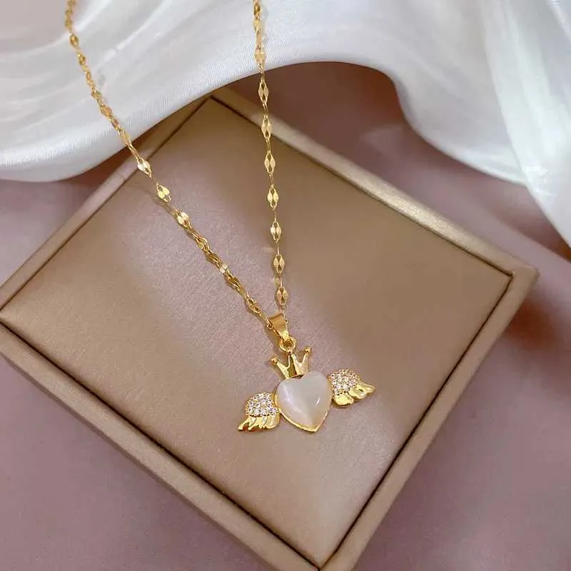 Collana girocollo con catena in acciaio inossidabile, ciondolo a forma di cuore con corona in stile gotico, colore oro, per donne_voghion.com