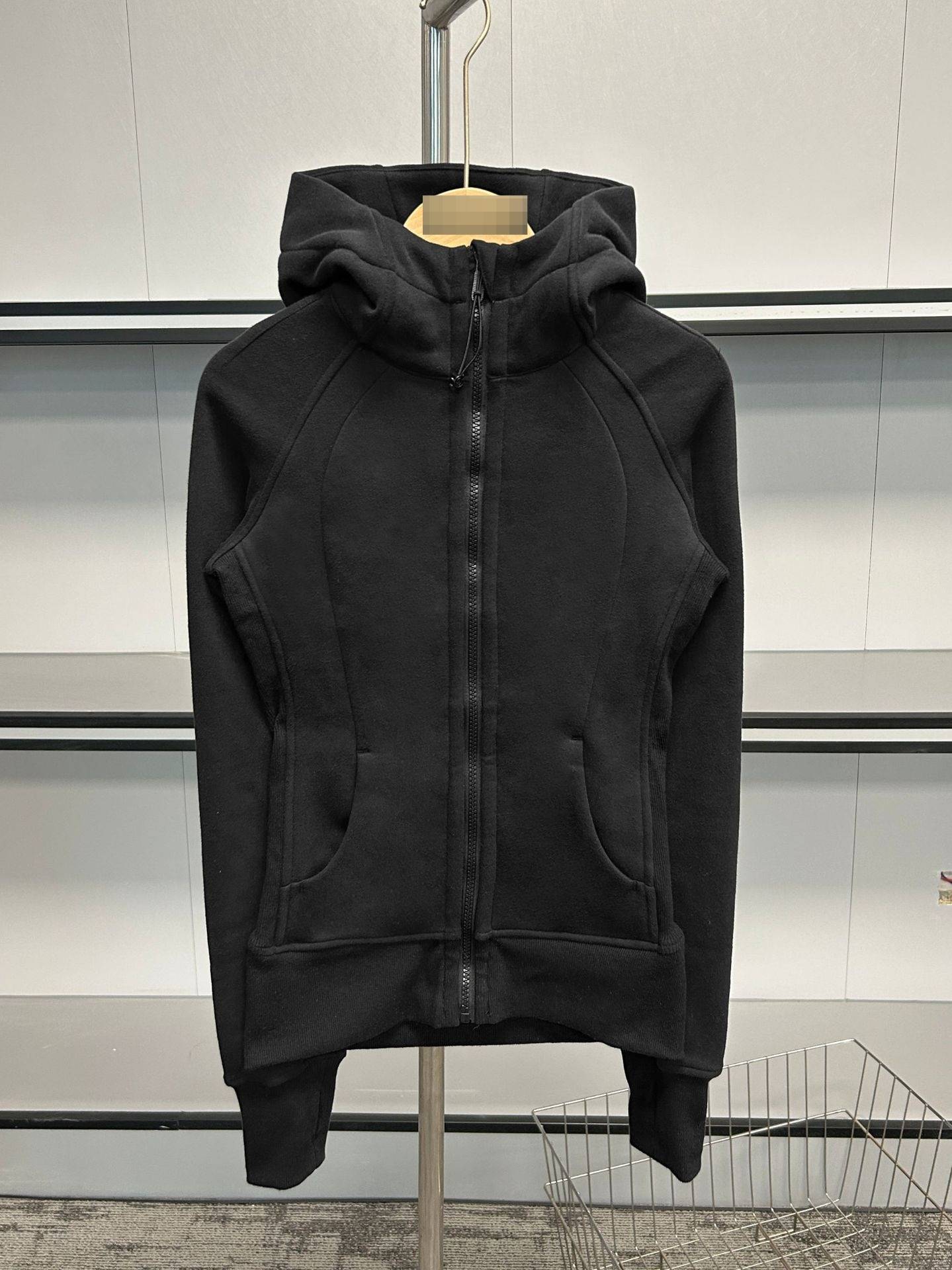 Slim-Fit Scuba-Hoodie für Damen mit goldenem Reißverschluss – Fleecegefüttert, warm und stylisch für Herbst und Winter – Yoga, Laufen, Fitnessstudio_voghion.com
