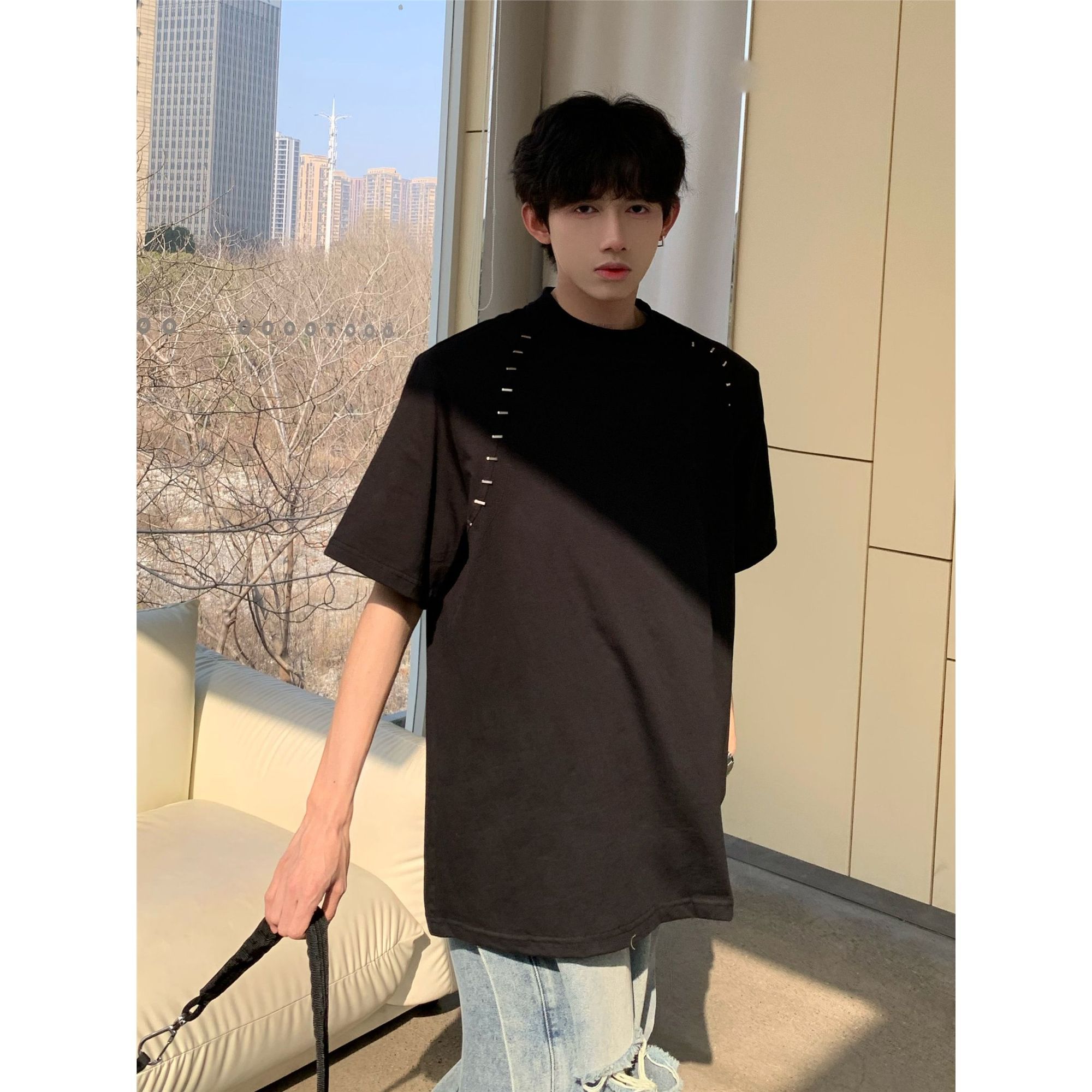 Premium Sense Heavy Shoulder Pad T-shirt Men’s Small Neckline British Yuppie Men’s Clothing Short Sleeve Trendy Brand Summer Design Sense Half Sleeve