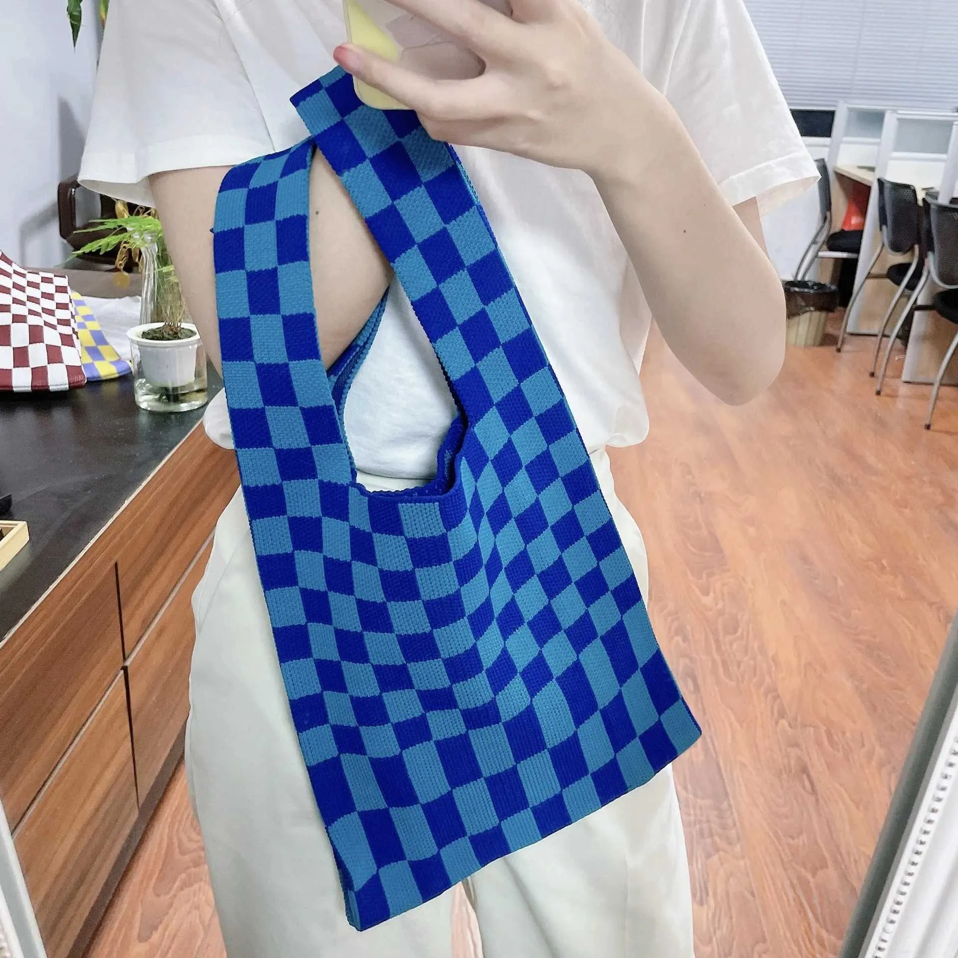 Knitted Wens è una borsa riutilizzabile usata per la spesa, grandi borse ecologiche per la spesa e borse coreane Wans_voghion.com