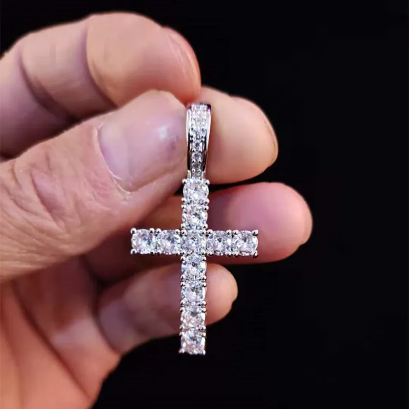 Colares com pingentes Homens Mulheres Hip Hop Cruz Colar com 4mm Zircon Tennis Chain Iced Out Bling HipHop Jóias Moda_voghion.com