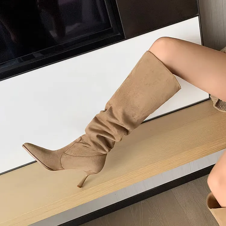 Designer-Stiefel im amerikanischen Retro-Westernstil für Damen, dünne Absätze, spitze Zehen, gestapelte breite große Röhre, Umfang, würzig_voghion.com