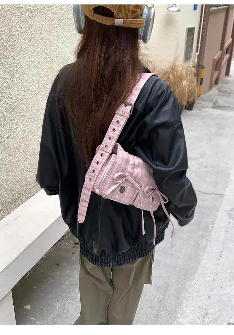 MBTI Plaid Pink Damen Schultertasche Plissee Lässig Süße Niedliche Mode Lederhandtasche Literarische Exquisite Achseltasche 240827_voghion.com