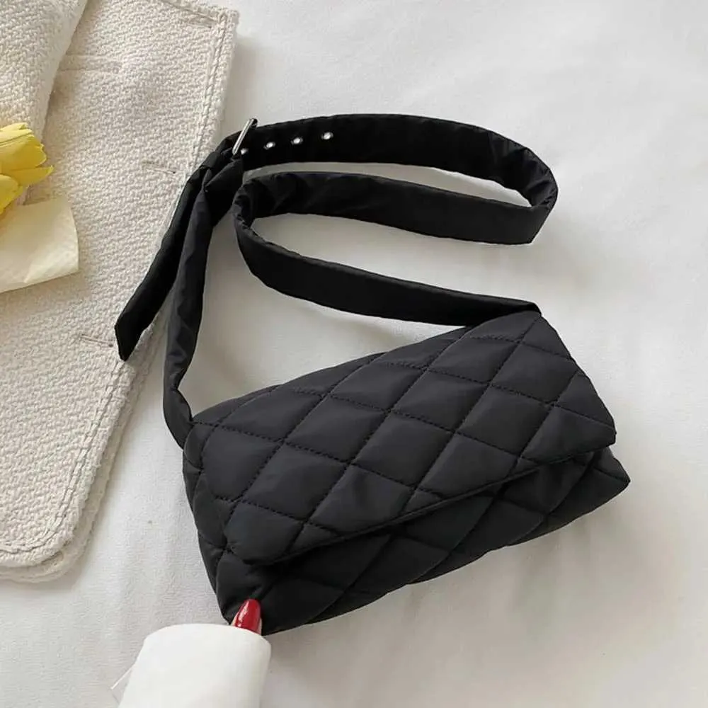 2023 Autunno Inverno Nuovo Sotto le ascelle per le donne Borse a tracolla imbottite in cotone scozzese Borse trapuntate alla moda Ragazze Casual_voghion.com