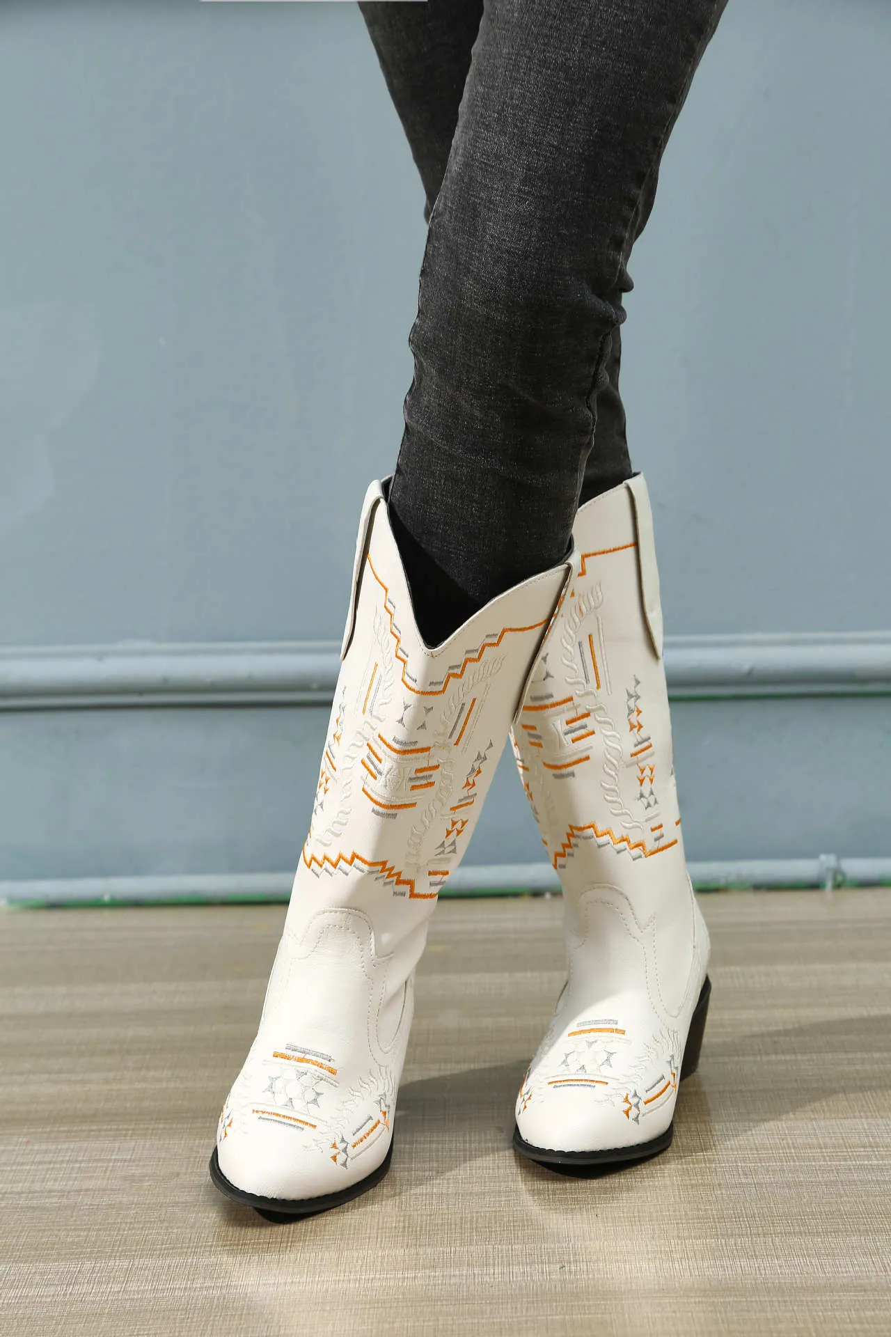 Echtes Leder Cowgirl Chunky Marke Designer Cowboy Stiefel Sticken Casual Schuhe Kosaken Retro Botas Mujer_voghion.com