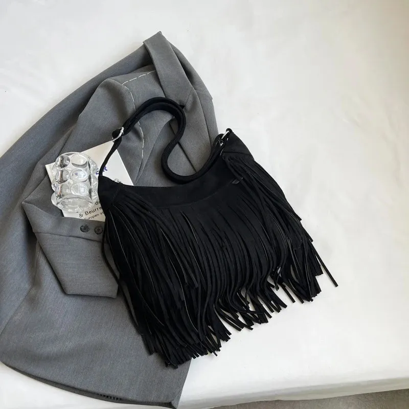 Borse a tracolla in pelle scamosciata con nappe e frange da donna 2024 Borsa a tracolla da donna alla moda Borsa a mano Tote Marrone Nero_voghion.com
