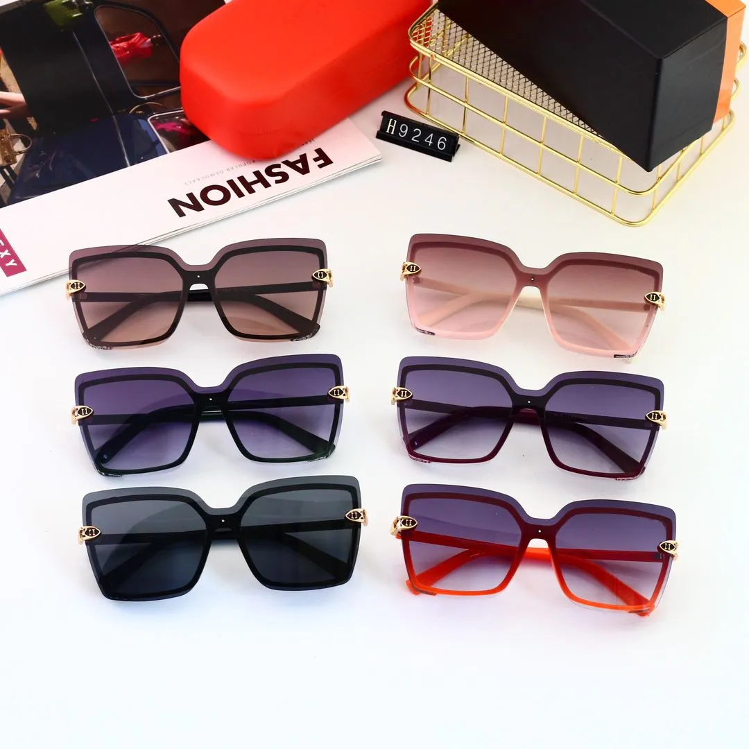 Designer Channel Cycle Lussuoso Moda Donna Uomo Occhiali da sole Diamond Square Parasole Crystal Shape Sun Pacchetto completo_voghion.com